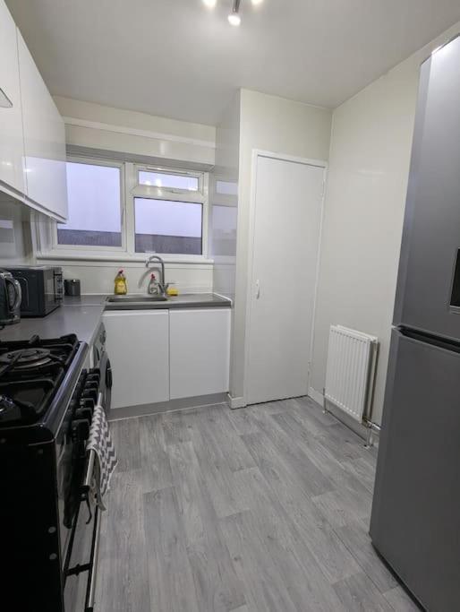 3 Bedroom Apartment Sleeps 8 Эдинбург Экстерьер фото